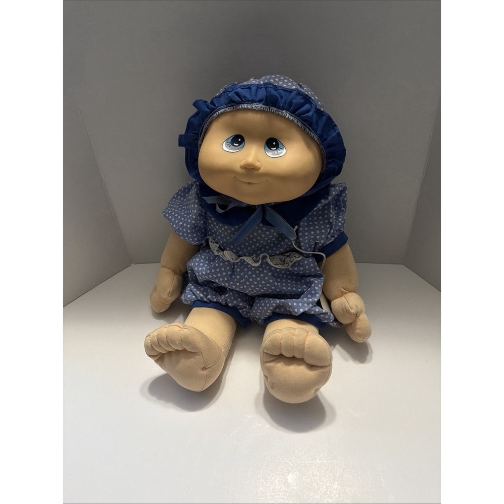 Vintage 1997 Kuddle Love Kids Doll Blue Heart Outfit Bonnet Special Friends Ltd